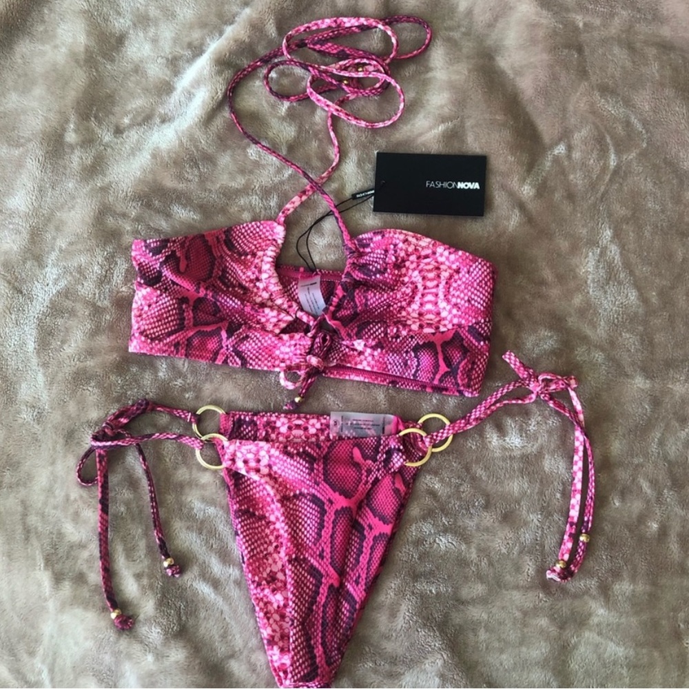 Pink Snakeskin Bikini 👙